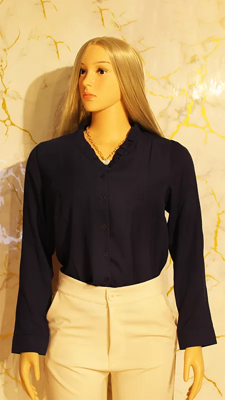 Blusa de gaza , color azul marino