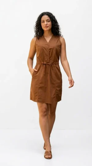 Vestido ajuste en la cintura, color café